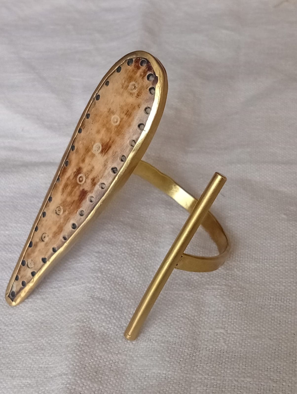 Brass statement Handcuff - View 1